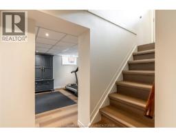 431 Victoria AVENUE - 18