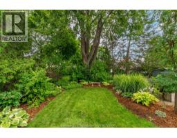 431 Victoria AVENUE - 40