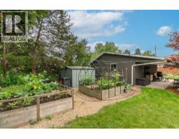 431 Victoria AVENUE - 42