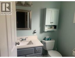 31 MONARCH DRIVE - 12