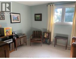 31 MONARCH DRIVE - 14