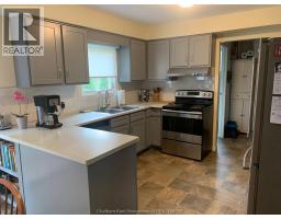 31 MONARCH DRIVE - 5