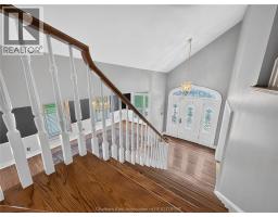 7 FAIRCOURT AVENUE - 38