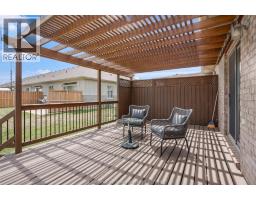 24 Mcintosh AVENUE - 37
