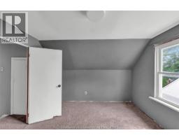 12 McKinnon DRIVE - 24