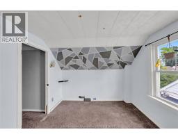 12 McKinnon DRIVE - 27