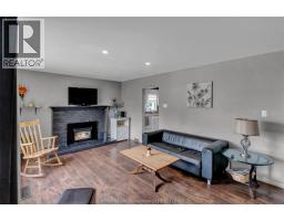 12 McKinnon DRIVE - 8