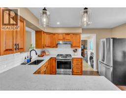 2027 Dufferin AVENUE - 12