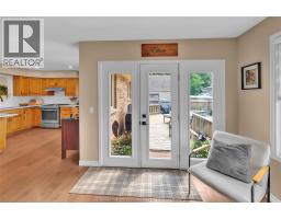 2027 Dufferin AVENUE - 17