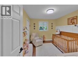 2027 Dufferin AVENUE - 21
