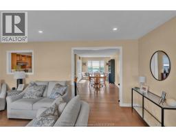 2027 Dufferin AVENUE - 3