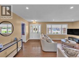 2027 Dufferin AVENUE - 4