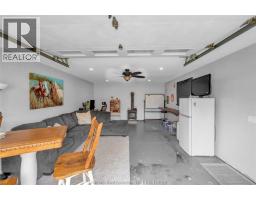 2027 Dufferin AVENUE - 41