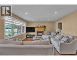 2027 Dufferin AVENUE - 6