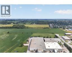 24 Solvay DRIVE - 15