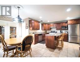 12 Paxton DRIVE - 11