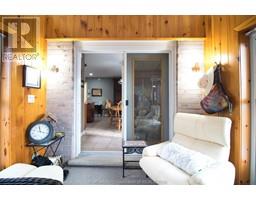 12 Paxton DRIVE - 13
