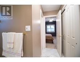 12 Paxton DRIVE - 26