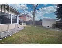 12 Paxton DRIVE - 5
