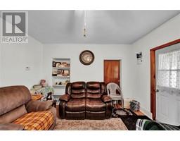 10234 Cedar Hedge LINE - 18