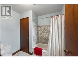7819 RIVARD LINE - 30