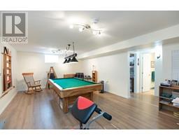 28 LEISURE LANE - 19