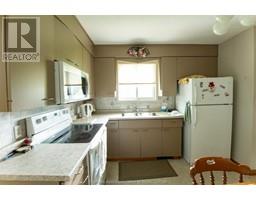 483 SYDENHAM STREET - 12