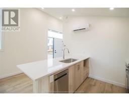 91 Adelaide STREET - 12