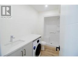 91 Adelaide STREET - 27