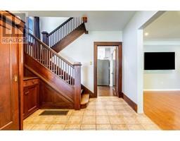 232 Chatham STREET South - 2