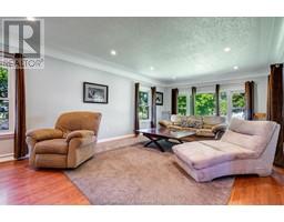 232 Chatham STREET South - 4