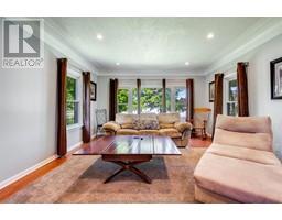 232 Chatham STREET South - 5