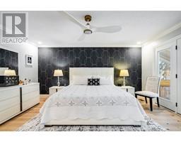 877 CHARING CROSS ROAD - 22