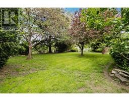 6 Craven DRIVE - 43