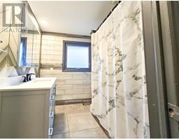 74 Chestnut DRIVE - 18