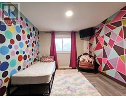 74 Chestnut DRIVE - 23