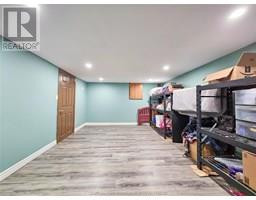 74 Chestnut DRIVE - 36