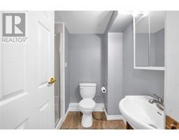 73 MARION AVENUE - 31