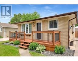 73 MARION AVENUE - 4