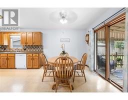 16 Dejonge PLACE - 16