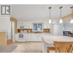 33 Sylvester DRIVE - 16