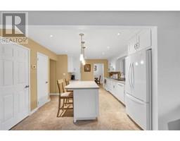 33 Sylvester DRIVE - 19