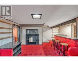 33 Sylvester DRIVE - 34