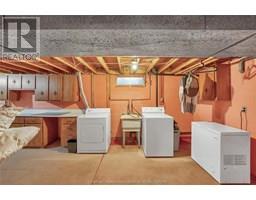 33 Sylvester DRIVE - 36
