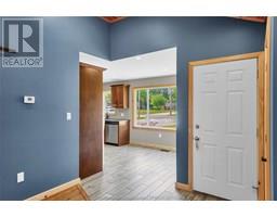 192 John STREET East - 17