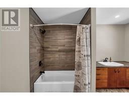 192 John STREET East - 20