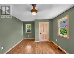192 John STREET East - 24