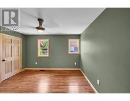 192 John STREET East - 25
