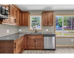 192 John STREET East - 9