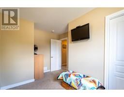 227 Bristol DRIVE - 19